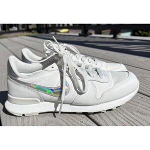 Women's Nike Internationalist White Iridescent - SE Summit Trainers - Size 7